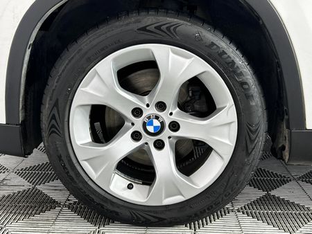 2011-BMW-X1-sDrive20d-Auto_4