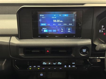 2026-Toyota-Land-Cruiser-FJ-27-GX-Auto_12