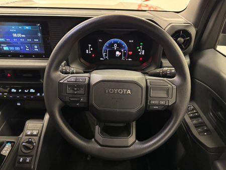 2026-Toyota-Land-Cruiser-FJ-27-GX-Auto_7