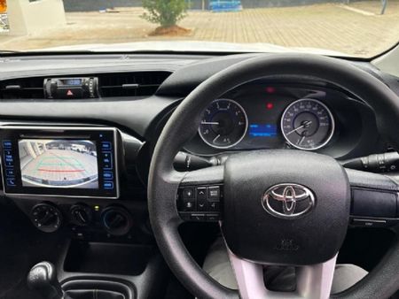 2019-Toyota-Hilux-24-GD-6-SRX-4x4-Double-Cab_5