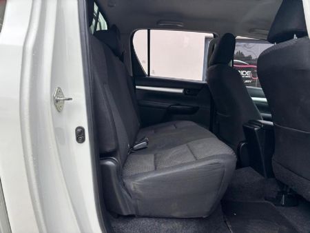 2019-Toyota-Hilux-24-GD-6-SRX-4x4-Double-Cab_7