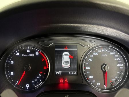 2015-Audi-A3-Sedan-18-TFSI-SE-Auto_1