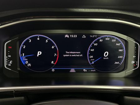 2023-Volkswagen-T-Roc-20-TSI-4M-R-Line-Auto_2
