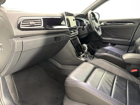 2023-Volkswagen-T-Roc-20-TSI-4M-R-Line-Auto_8