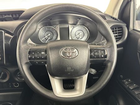 2020-Toyota-Hilux-24-GD-6-Raider-4x4-Auto-Double-Cab_9