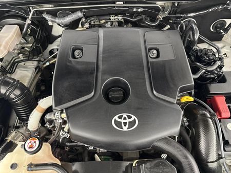 2020-Toyota-Hilux-24-GD-6-Raider-4x4-Auto-Double-Cab_11
