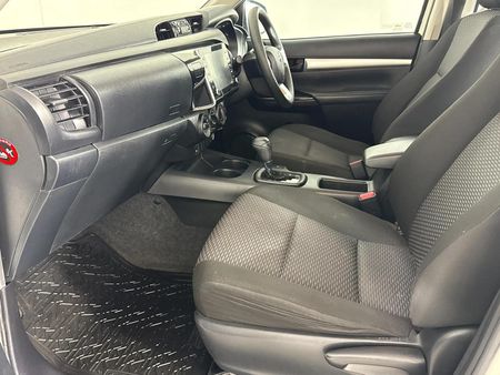 2020-Toyota-Hilux-24-GD-6-Raider-4x4-Auto-Double-Cab_5