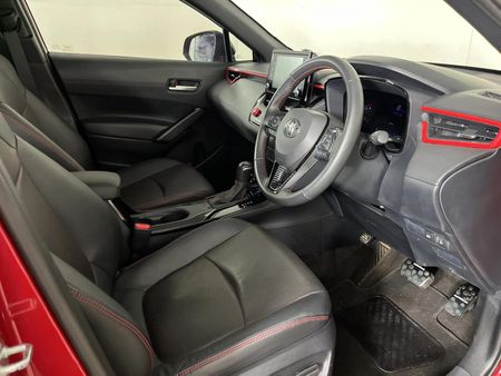 2023-Toyota-Corolla-Cross-18-GR-S_9