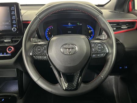 2023-Toyota-Corolla-Cross-18-GR-S_12