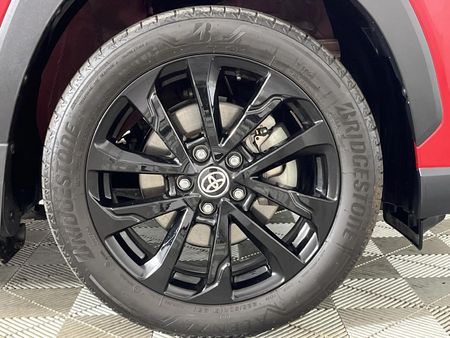 2023-Toyota-Corolla-Cross-18-GR-S_5