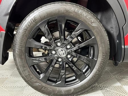 2023-Toyota-Corolla-Cross-18-GR-S_7