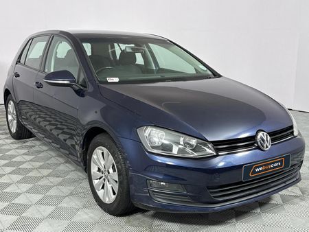 2015-Volkswagen-Golf-VII-14-TSI-Comfortline_16