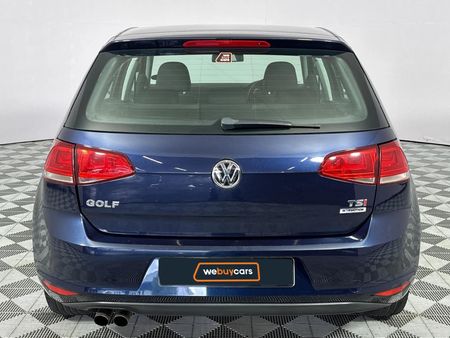 2015-Volkswagen-Golf-VII-14-TSI-Comfortline_18