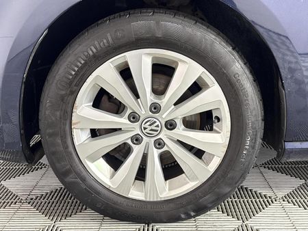 2015-Volkswagen-Golf-VII-14-TSI-Comfortline_4