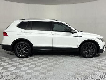 2022-Volkswagen-Tiguan-Allspace-14-TSI-Life-DSG-Auto_18
