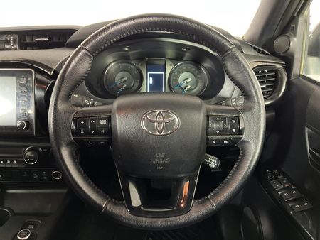 2025-Toyota-Hilux-28-GD-6-RB-Legend-4x4-Double-Cab-Auto-mHev_12