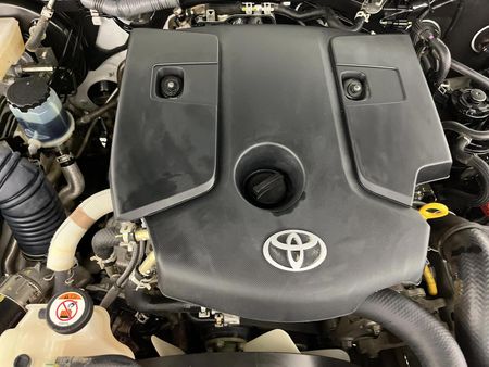 2025-Toyota-Hilux-28-GD-6-RB-Legend-4x4-Double-Cab-Auto-mHev_14