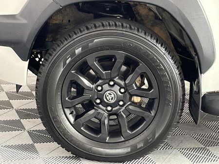 2025-Toyota-Hilux-28-GD-6-RB-Legend-4x4-Double-Cab-Auto-mHev_4
