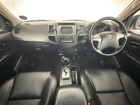 2015-Toyota-Fortuner-30-D-4D-4x4-Auto_1