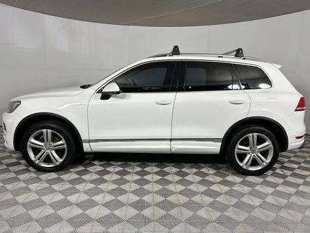 2013-Volkswagen-Touareg-30-V6-TDI-Auto-Bluemotion-180kW_19