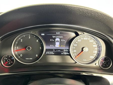 2013-Volkswagen-Touareg-30-V6-TDI-Auto-Bluemotion-180kW_2