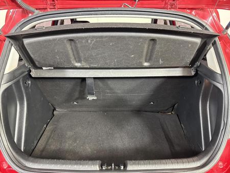 2023-Hyundai-i20-10-TGDI-Fluid-DCT_11