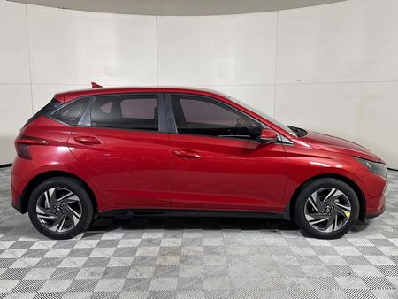 2023-Hyundai-i20-10-TGDI-Fluid-DCT_14