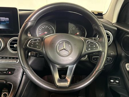 2018-Mercedes-Benz-GLC-250d_11