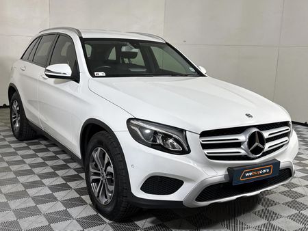 2018-Mercedes-Benz-GLC-250d_15