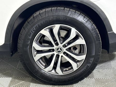2018-Mercedes-Benz-GLC-250d_6