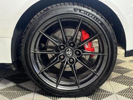 2024-Toyota-GR-Yaris-Rally-16T_5