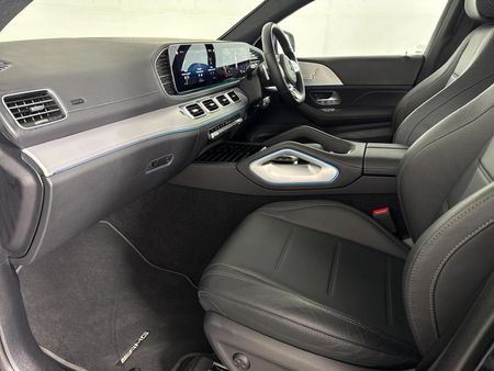 2022-Mercedes-Benz-GLE-Coupe-400d-4Matic_8