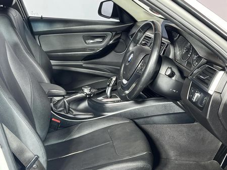 2018-BMW-3-Series-318i-Auto_9