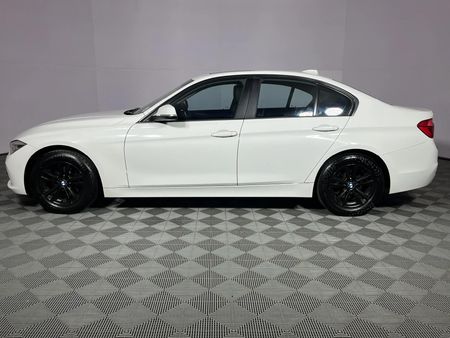 2018-BMW-3-Series-318i-Auto_18