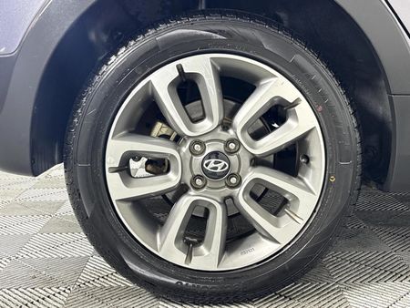 2019-Hyundai-i20-14-Active_7