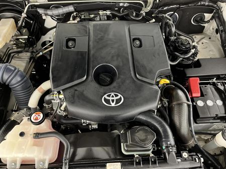 2024-Toyota-Hilux-24-GD-6-Raised-Body-Raider-Auto-Single-Cab_9