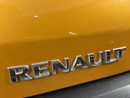2023-Renault-Kwid-10-Climber_11