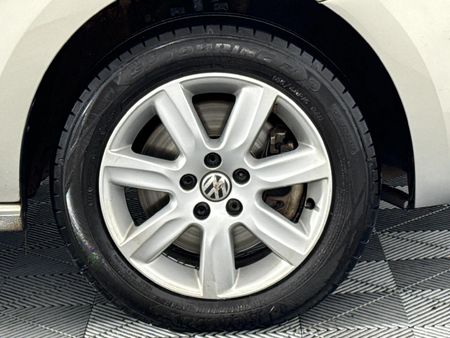 2013-Volkswagen-Polo-16-TDI-Comfortline_5
