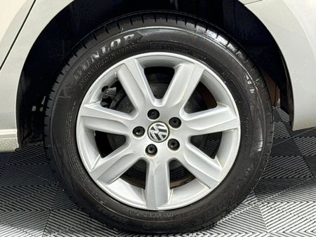 2013-Volkswagen-Polo-16-TDI-Comfortline_6