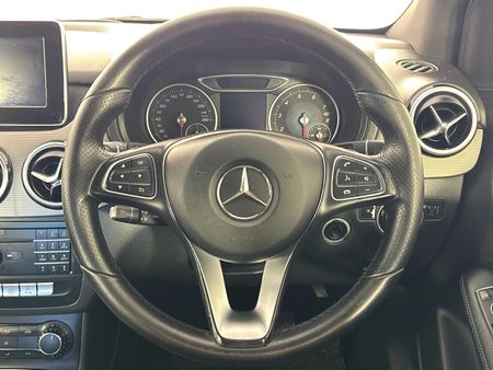 2016-Mercedes-Benz-B-Class-B-200-Auto_10