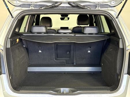 2016-Mercedes-Benz-B-Class-B-200-Auto_11