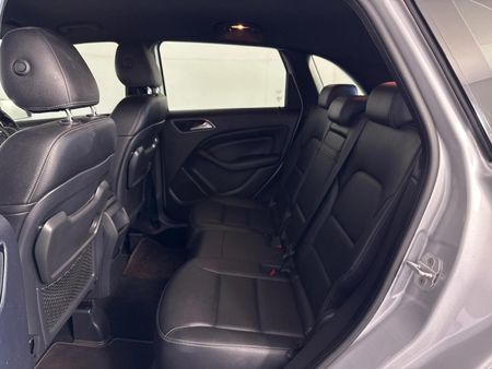 2016-Mercedes-Benz-B-Class-B-200-Auto_3