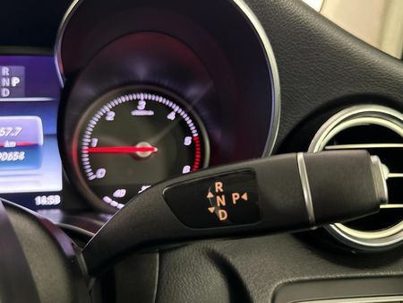 2019-Mercedes-Benz-GLC-250d-AMG_10