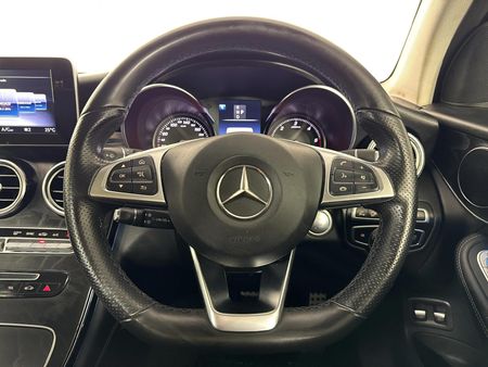 2019-Mercedes-Benz-GLC-250d-AMG_12