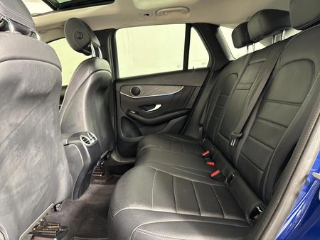 2019-Mercedes-Benz-GLC-250d-AMG_3