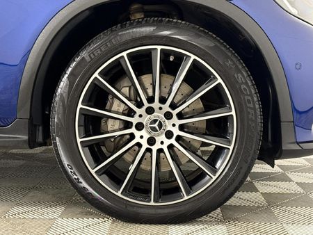 2019-Mercedes-Benz-GLC-250d-AMG_4