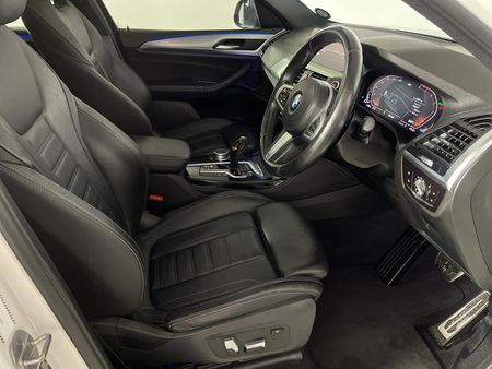 2021-BMW-X4-xDrive20d-M-Sport_9