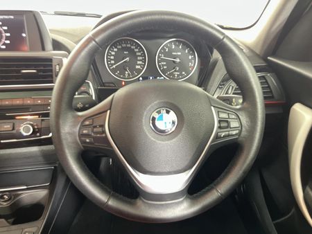 2016-BMW-1-Series-120i-5-dr-Auto_11