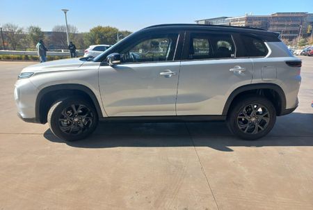 2023-Toyota-Urban-Cruiser-15-XR-Auto_5