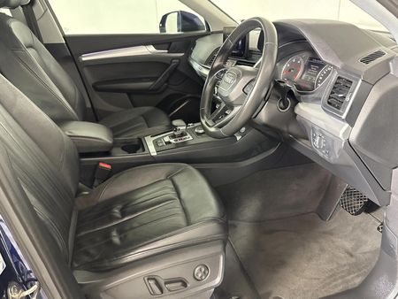 2018-Audi-Q5-20-TDI-quattro-Auto-40-TDI_9